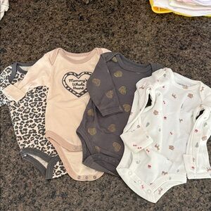 0-3 mos Chick Pea Baby Bodysuits in Leopard, Tan, Gray, and White by